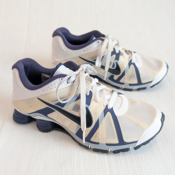 2012 Nike Shox Roadster Men\'s White and Navy Athletic Shoes Sneakers Size 8